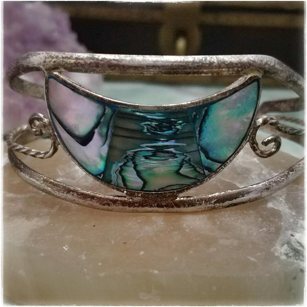SOLD Alpaca Silver Abalone half moon cuff bracelet - Picture 5 of 7